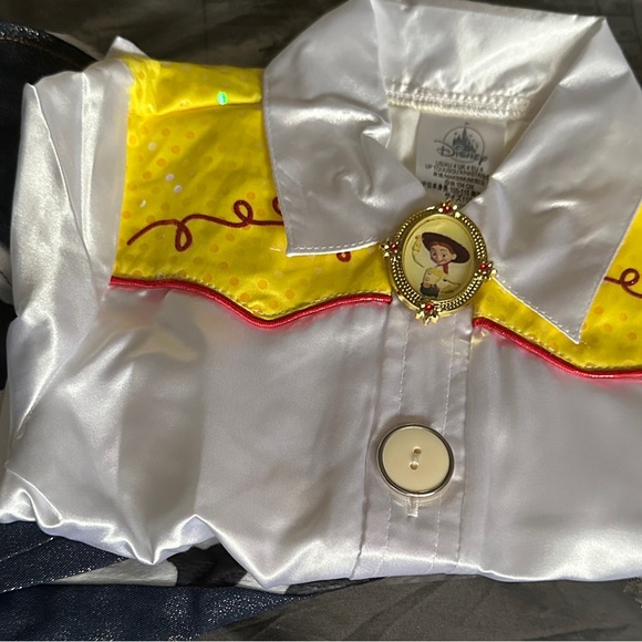 Toy Story*Jessie Costume*Sz-4*Dead stock*Authentic-Disney store~Sold out! BNWT’s - Picture 6 of 11